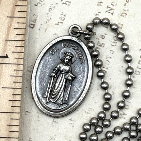 Vintage Old Silver Saint St Dymphna Crown and Sword Religious Medal Necklace - Picture 6 of 9